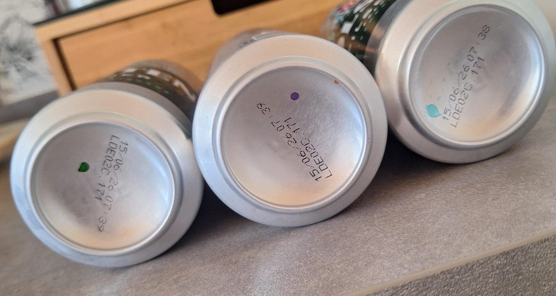 Strange marks on the Holsten Beer