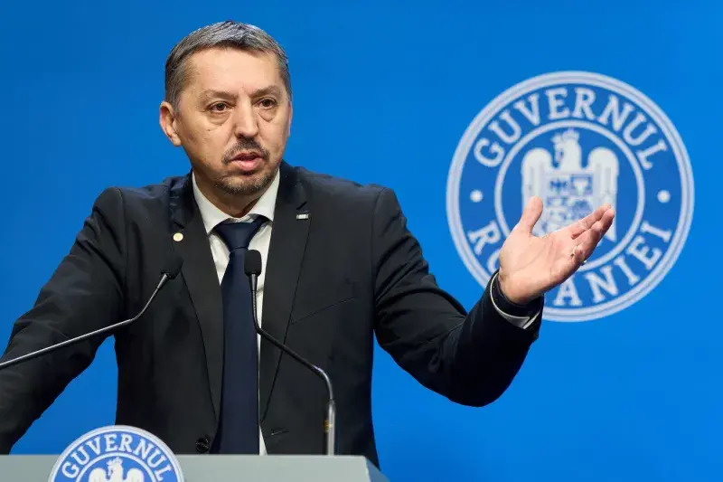 Un reputat profesor cere demisia ministrului Educației: „Lucrurile au ajuns la limita aberației”. El spune că s-a consultat cu „majoritatea dascălilor matematicieni din România” / Reacția lui Daniel David