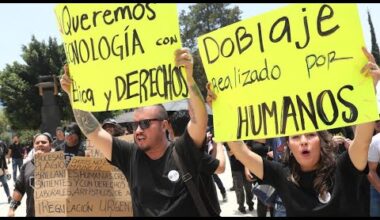 "Una sola voz": los actores de doblaje se rebelan contra la inteligencia artificial • FRANCE 24