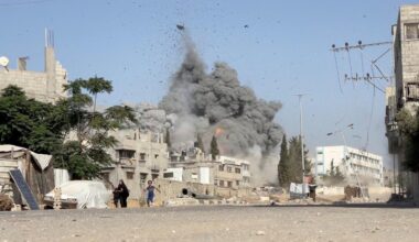 Parolin: situazione insostenibile a Gaza, si distrugge e affama la gente