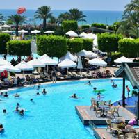 Antalya may fall short of tourist goals due to geopolitical tensions