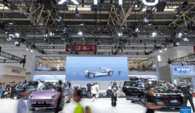 Key technologies, products of EV industry chain showcased at 3rd China Int'l Supply Chain Expo-Xinhua