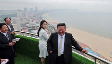 South Korean government reviews individual tourism to the North