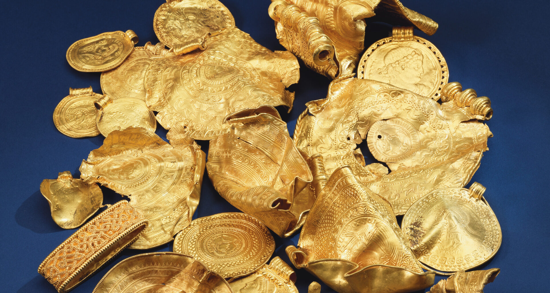 Uncovering the power and prestige of the Vindelev Hoard – The Past
