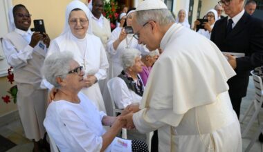 Pope Leo thanks residents at Home for the Elderly for their witness of faith