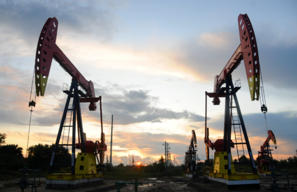 Oil falls as trade war concerns increase worries about fuel demand | Business
