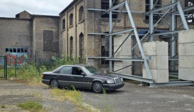 92 Benz in Esch-sur-Alzette — steel may rust, but class doesn’t fade