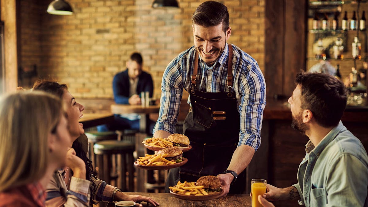 Hälfte der Einwohner Luxemburgs spart deutlich beim Restaurantbesuch