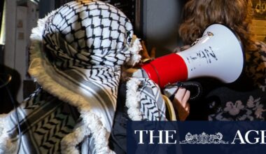 Man accused of storming Israeli restaurant in Melbourne CBD makes second bail bid