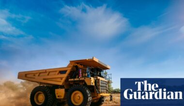 ‘Significant legal breakthrough’ as NSW court blocks state’s largest coal expansion over emissions | New South Wales