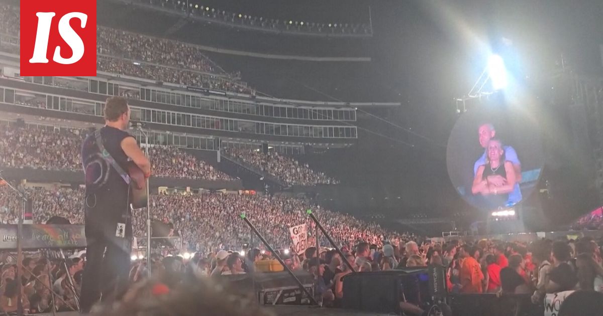 BBC: Pettämiskohun keskelle Coldplay-konsertissa päätynyt henkilöstöjohtaja teki päätöksen