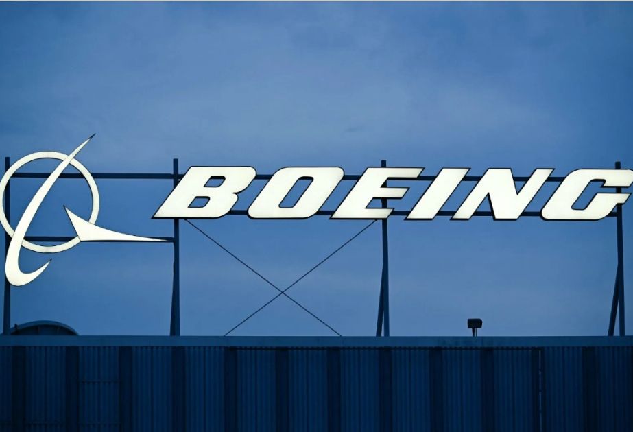Japan to buy 100 Boeing planes