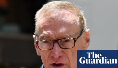 ‘Turned inside out with disgust’: Australia must sanction Benjamin Netanyahu, Bob Carr urges | Australian foreign policy