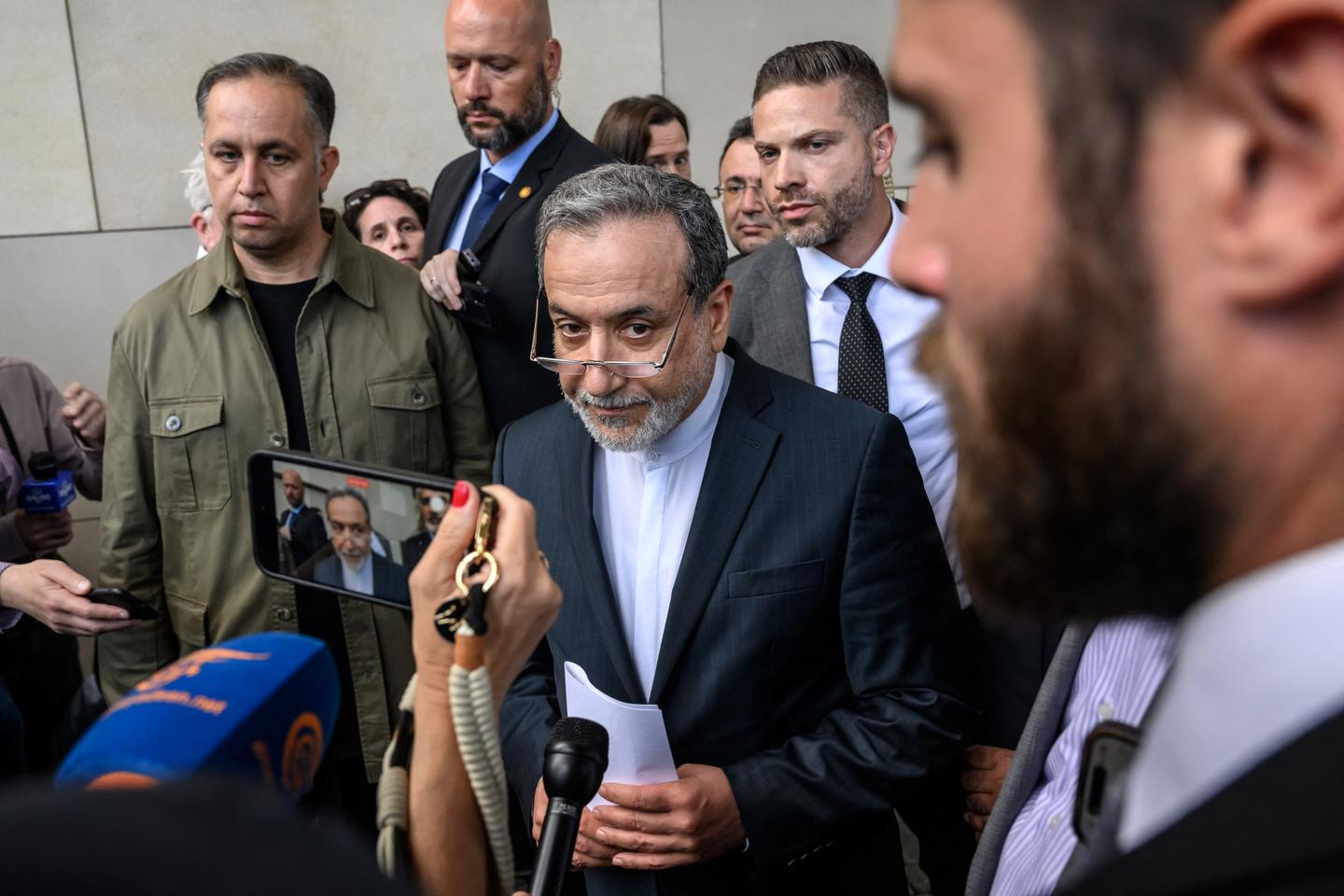 Europeans bet on 'snapback' threat to bring Tehran back in line