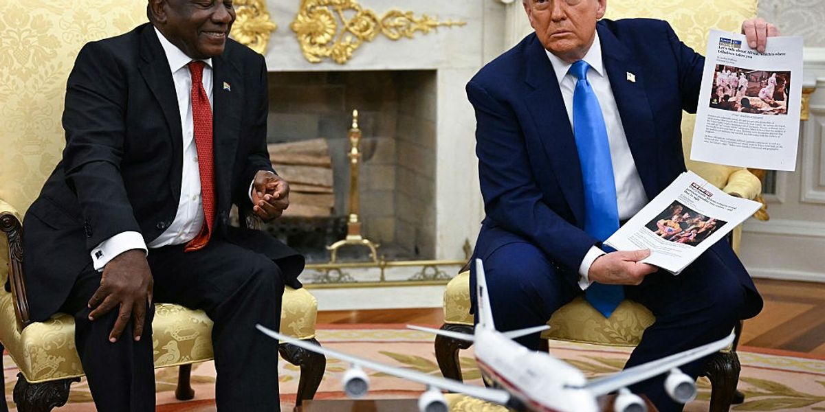 Diplomats Informed That Trump Refugee Program 'Intended for White People' Only: Report