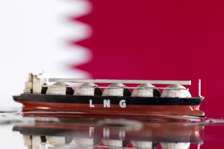 Qatar threatens to cut EU LNG supplies over sustainability law