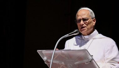 Pope encourages Pax Christi to continue to promote nonviolence