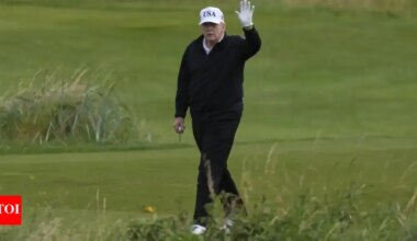 Donald Trump in Scotland: US president enjoys golf weekend; hundreds across UK protest visit | World News