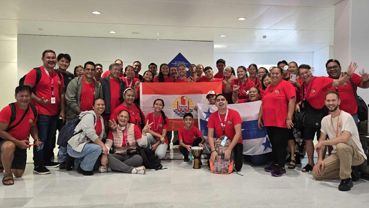 Pilgrims from the Pacific bringing their culture to the Youth Jubilee
