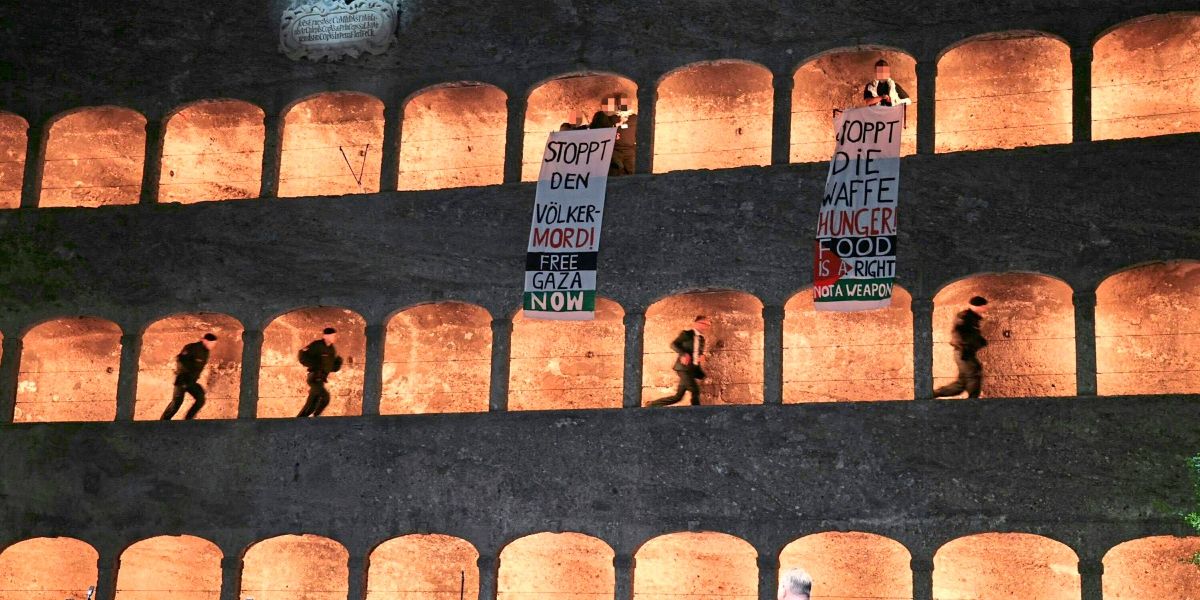 Anzeigen nach Störaktion bei Eröffnung der Salzburger Festspiele - Salzburger Festspiele