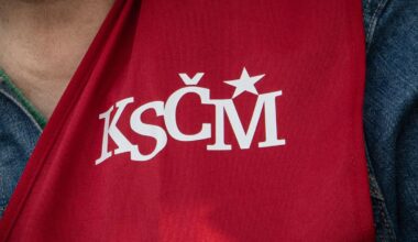 BASED Latvia: KSČM locekļi bija ekskursijā Krievijā. Kad viņi vēlējās atgriezties, latvieši viņus neielaida pāri robežai.