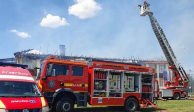 Bihor: Incendiu puternic la o societate comercială din Șinteu