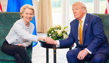 EU, US Clinch Deal to Avoid Trump Tariff Hike Ahead of Deadline