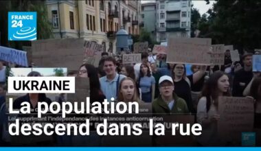 Les Ukrainiens descendent dans la rue contre une loi concernant la lutte anticorruption