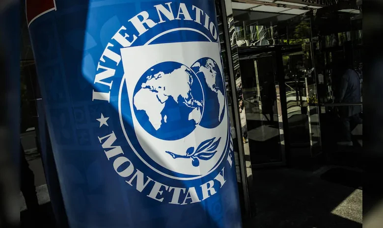 Argentina strikes IMF deal to unlock $2 billion
