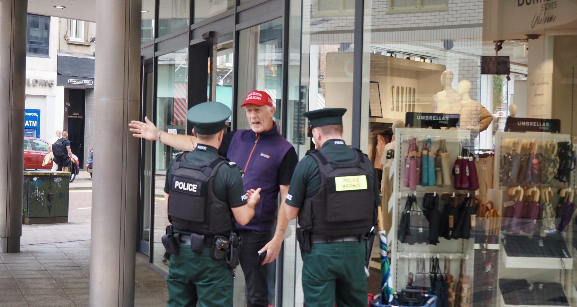 Caught the moment MAGA Mike was getting a dress-down from the police on Pride day