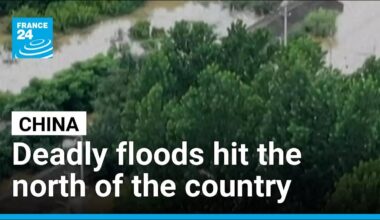 China: Deadly floods hit the north of the country • FRANCE 24 English