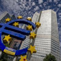 Eurozone economy expands but tariff impact looms