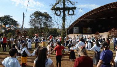 Celebrating Midsommar in a small village of Argentina