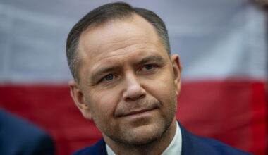 Zelensky Talks Ties With Poland’s New Leader Nawrocki