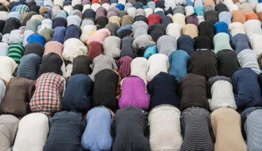 Four in 10 feel Muslim immigrants have negative impact on UK, polling suggests