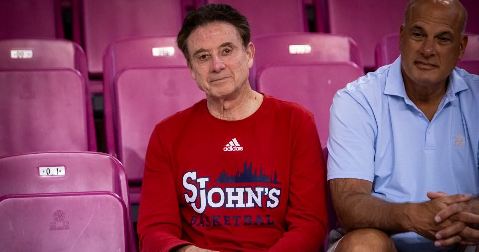 Rick-Pitino-Greece-Czech-EuroBasket-U20
