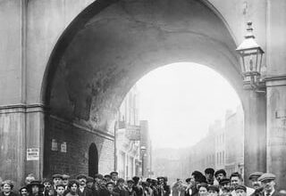 Spitalfields, 1909; Brixton, 1913; Crystal Palace, 1934.