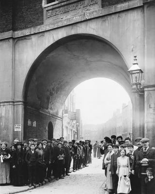 Spitalfields, 1909; Brixton, 1913; Crystal Palace, 1934.