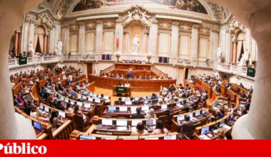 Lei de estrangeiros aprovada por AD e Chega por entre apelos da esquerda a Marcelo | Imigração