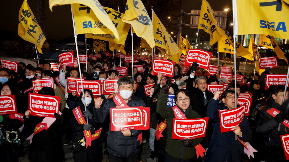 South Korean medical students return to class after 17 months. But why did they go on strike? – Firstpost