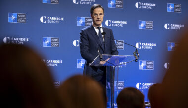 SOMMET DE L’OTAN : un nouveau pas de géant vers la guerre par Joël Perrichaud