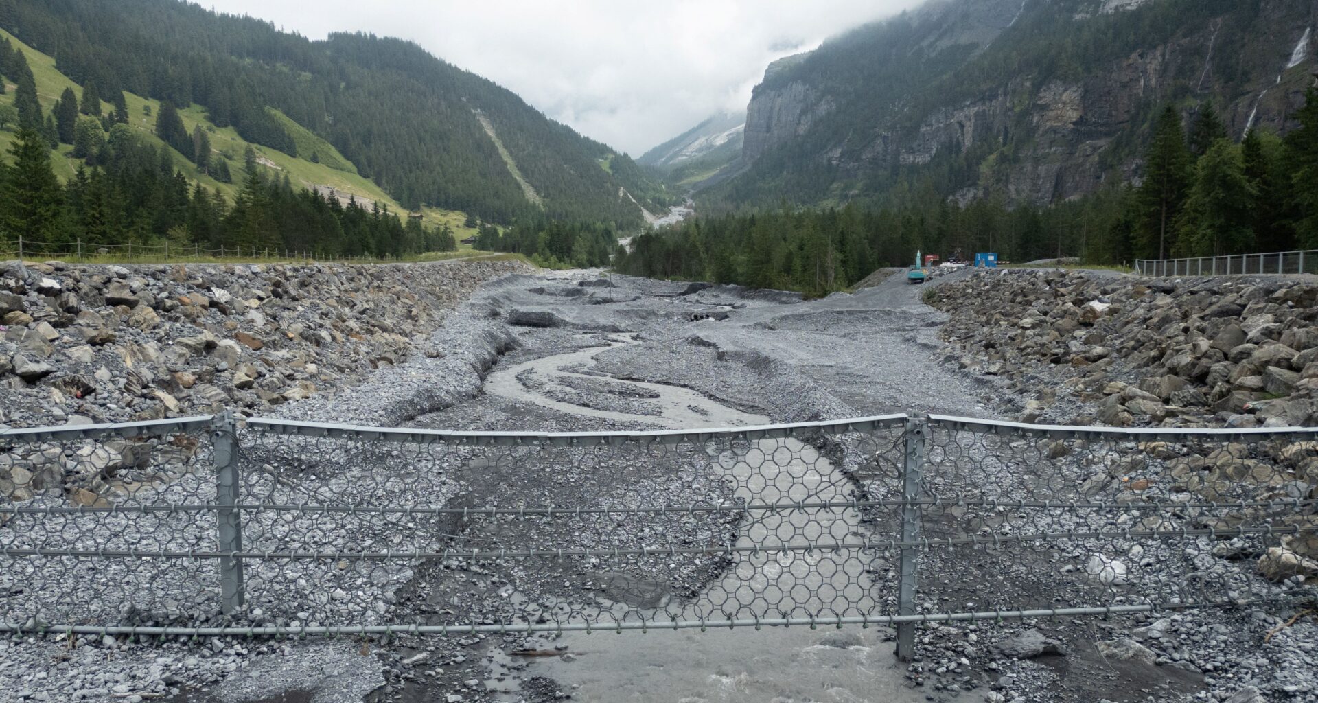Glissement de terrain en Suisse : la catastrophe de Blatten met en lumière la préparation aux désastres alpins à Kandersteg