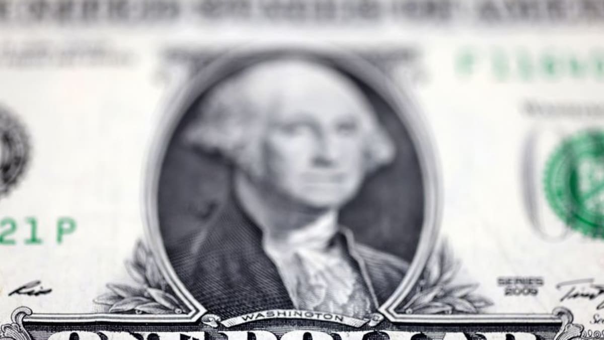 Dollar climbs as traders mull Powell's future, yen dips ahead of Japan election