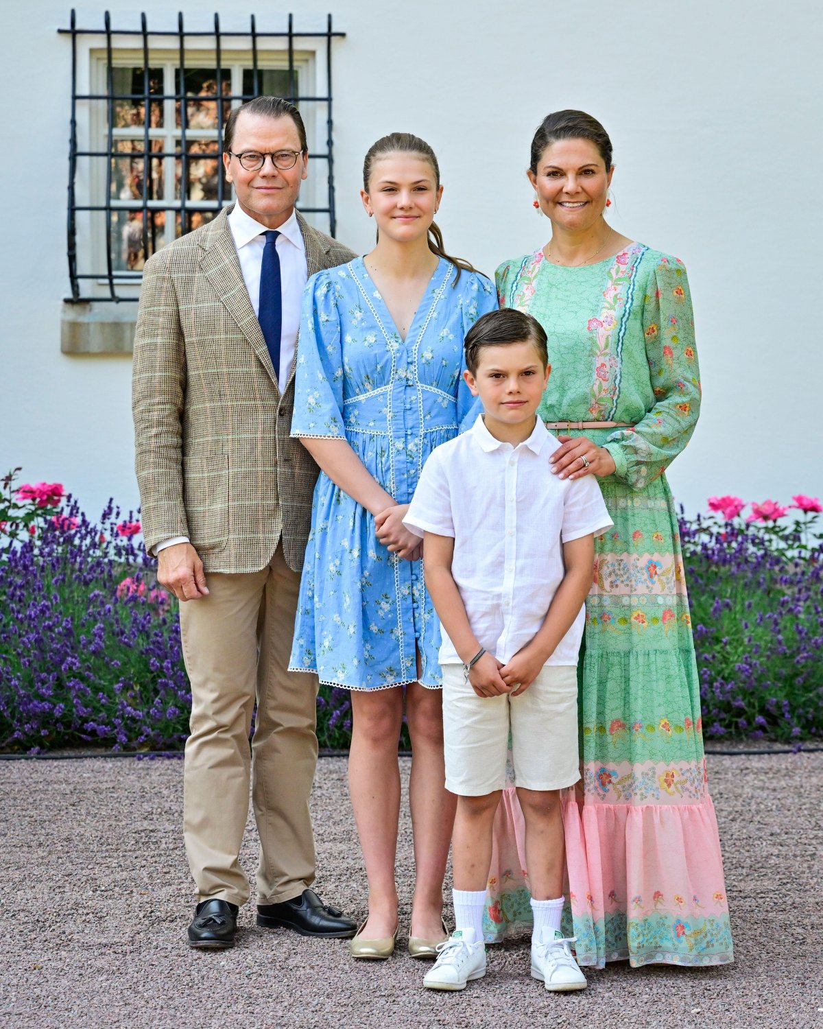 Crown Princess Victoria of Sweden is joined by Prince Daniel, Princess Estelle, and Prince Oscar as she celebrates her birthday at Solliden Palace on Öland on July 14, 2025 (Jonas Ekströmer/TT News Agency/Alamy)
