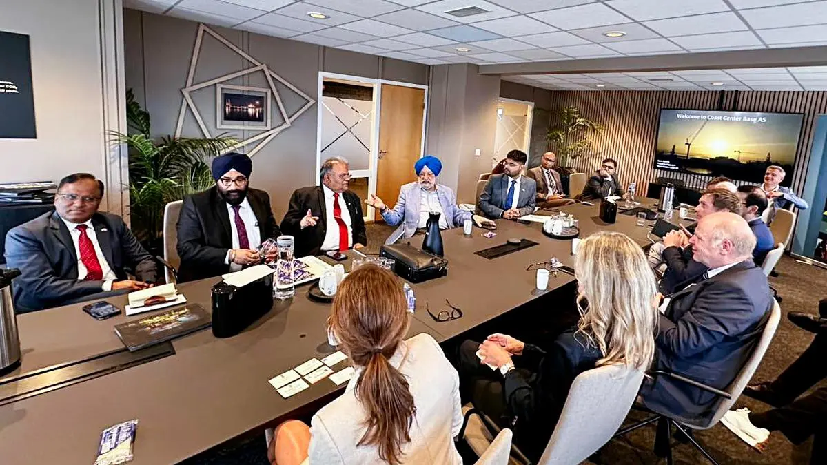 India explores deepwater oil, hydrogen, CCS ties with Norway for OALP Round 10