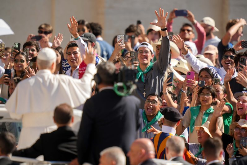 Learning to Communicate with Honesty, Prudence Can Help Heal World, Pope Says – CatholicPhilly