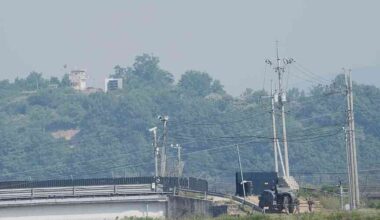 N. Korean held in South after fleeing