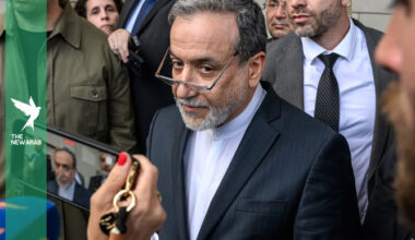 Iran FM says Tehran will not abandon nuclear enrichment
