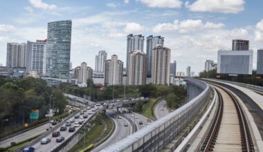 While institutions own 34% of Prolintas Infra Business Trust (KLSE:PLINTAS), private companies are its largest shareholders with 52% ownership