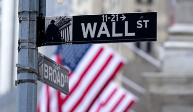 Nasdaq, S&P 500 slide amid wave of earnings as tariffs bite GM profit